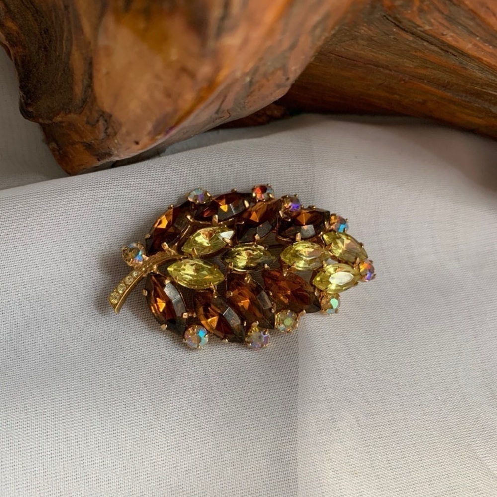 Mid-Century Topaz Jonquil Rhinestone Leaf Brooch 1960s Vintage Jewelry
